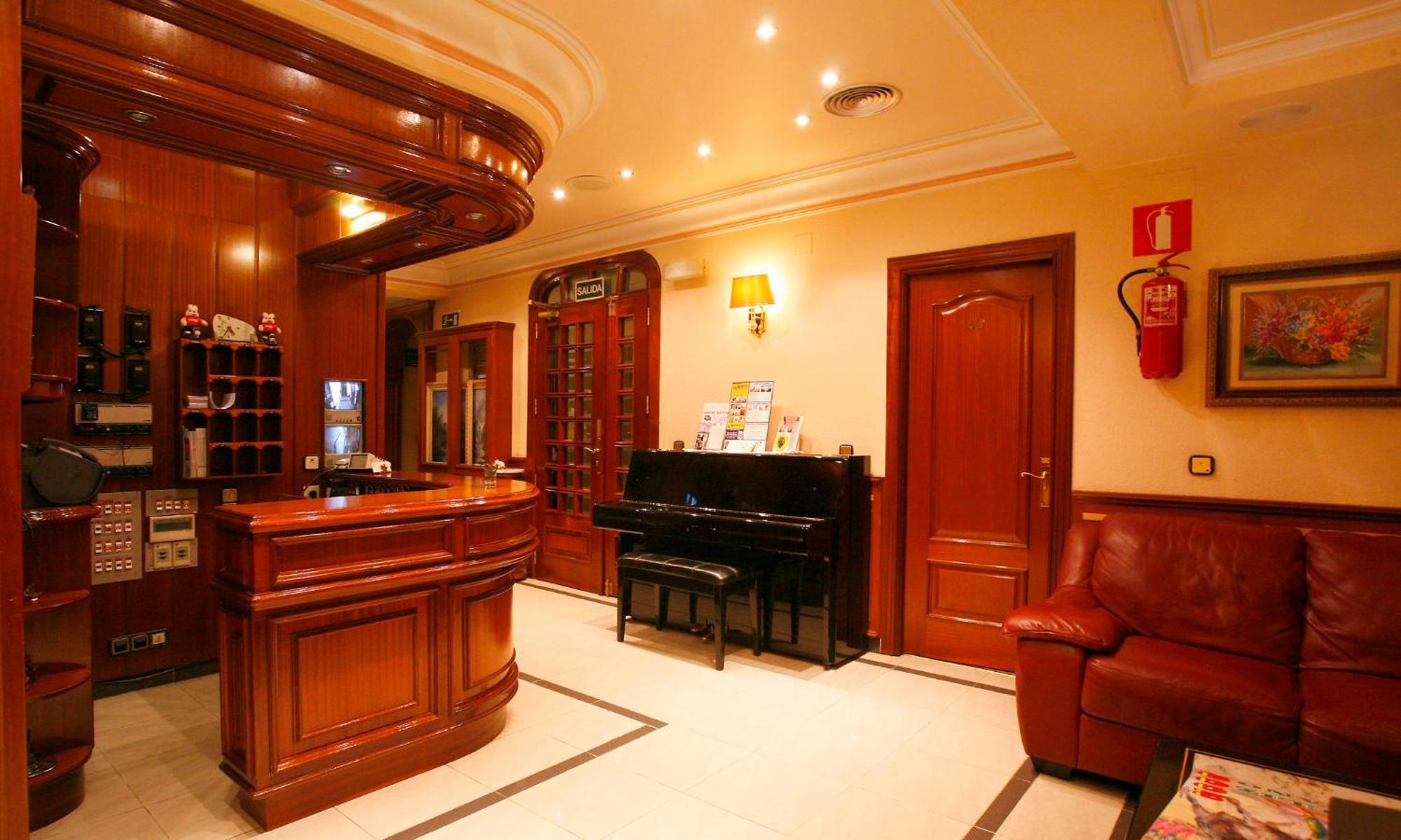 Hostal Victoria III Madrid Eksteriør bilde