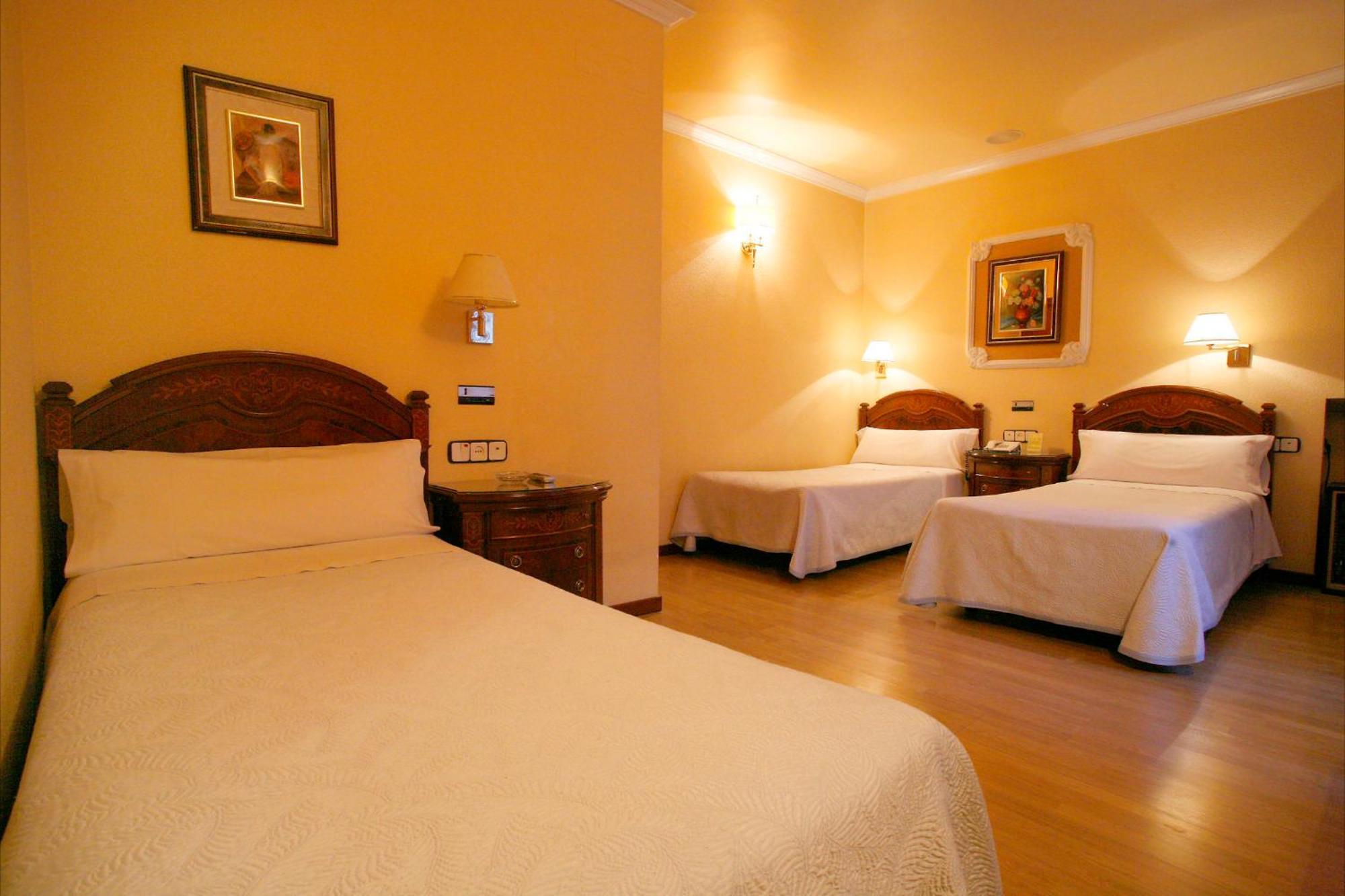 Hostal Victoria III Madrid Eksteriør bilde